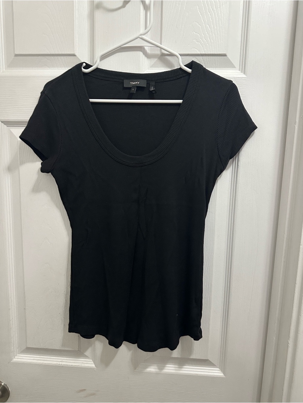 Theory Black Scoop Neck Short Sleeve Tee
